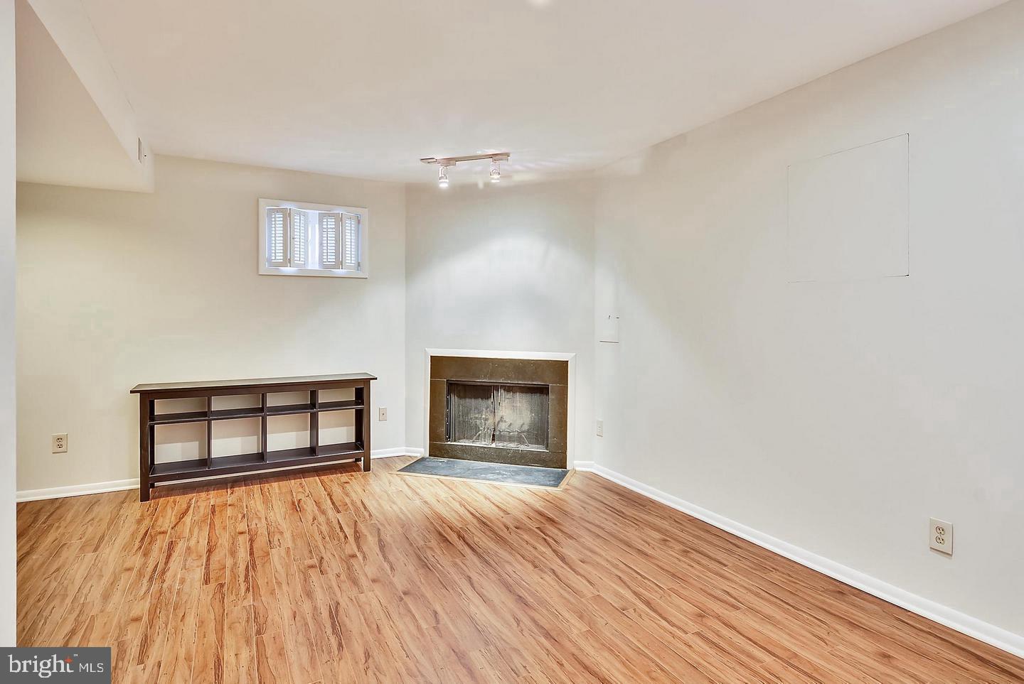 1343 Chetworth COURT