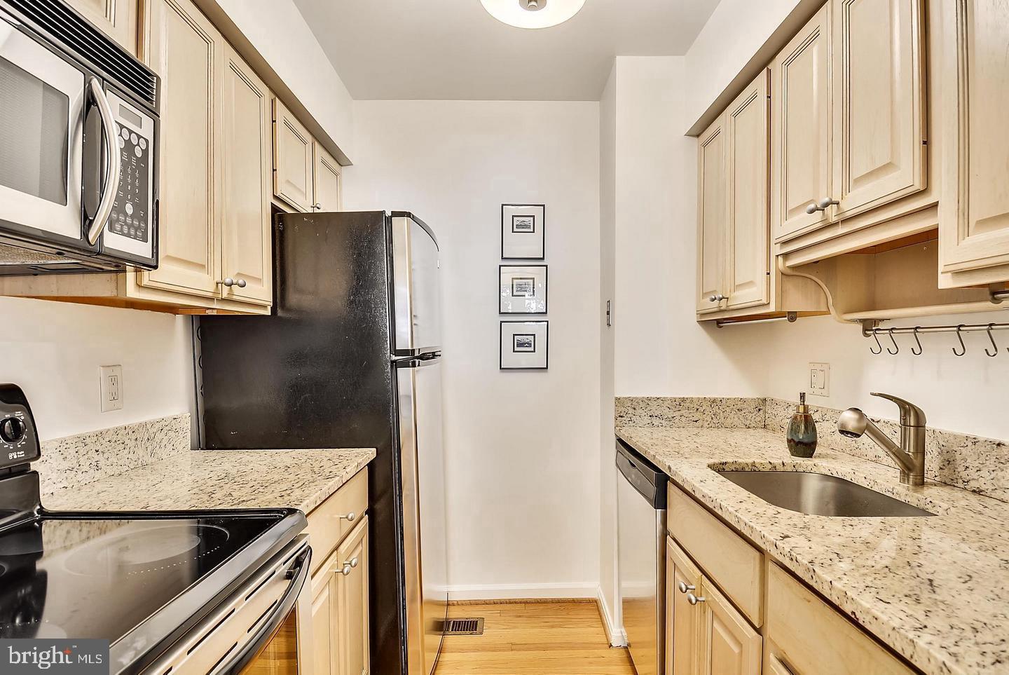 1343 Chetworth COURT