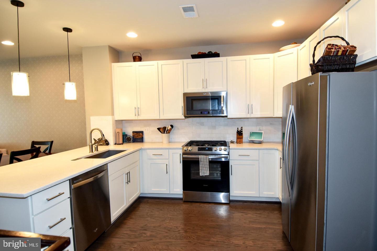 1222 Main Line BOULEVARD Unit: 101