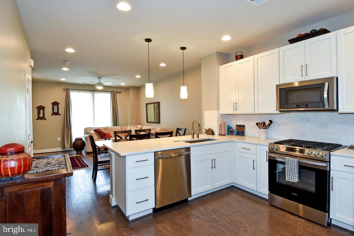 1222 Main Line BOULEVARD Unit: 101