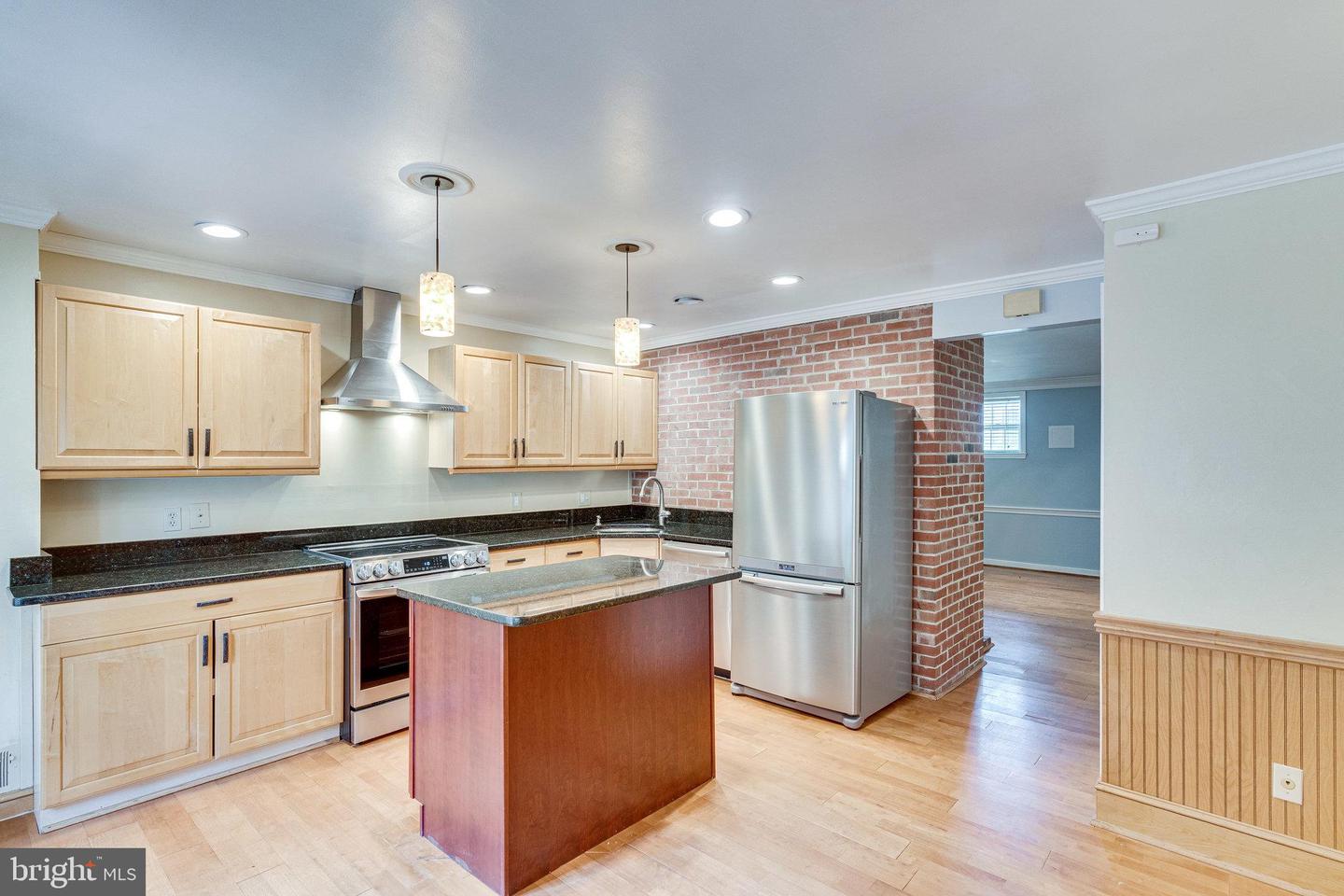 818 Bashford LANE