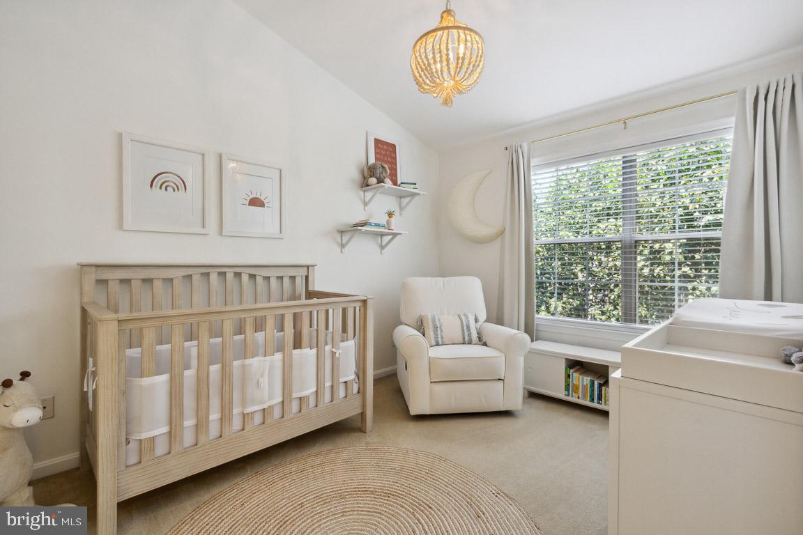 1724 Kingsgate COURT Unit: 301