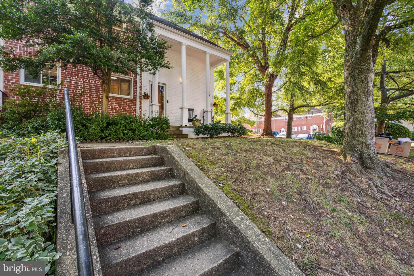 3425 Martha Custis DRIVE