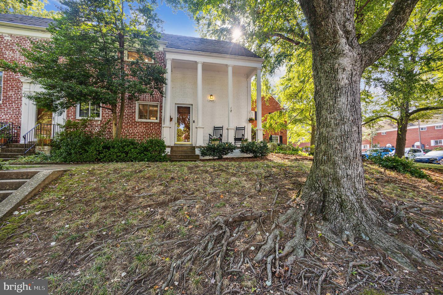 3425 Martha Custis DRIVE