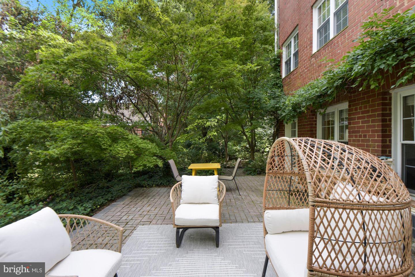 3325 Martha Custis DRIVE