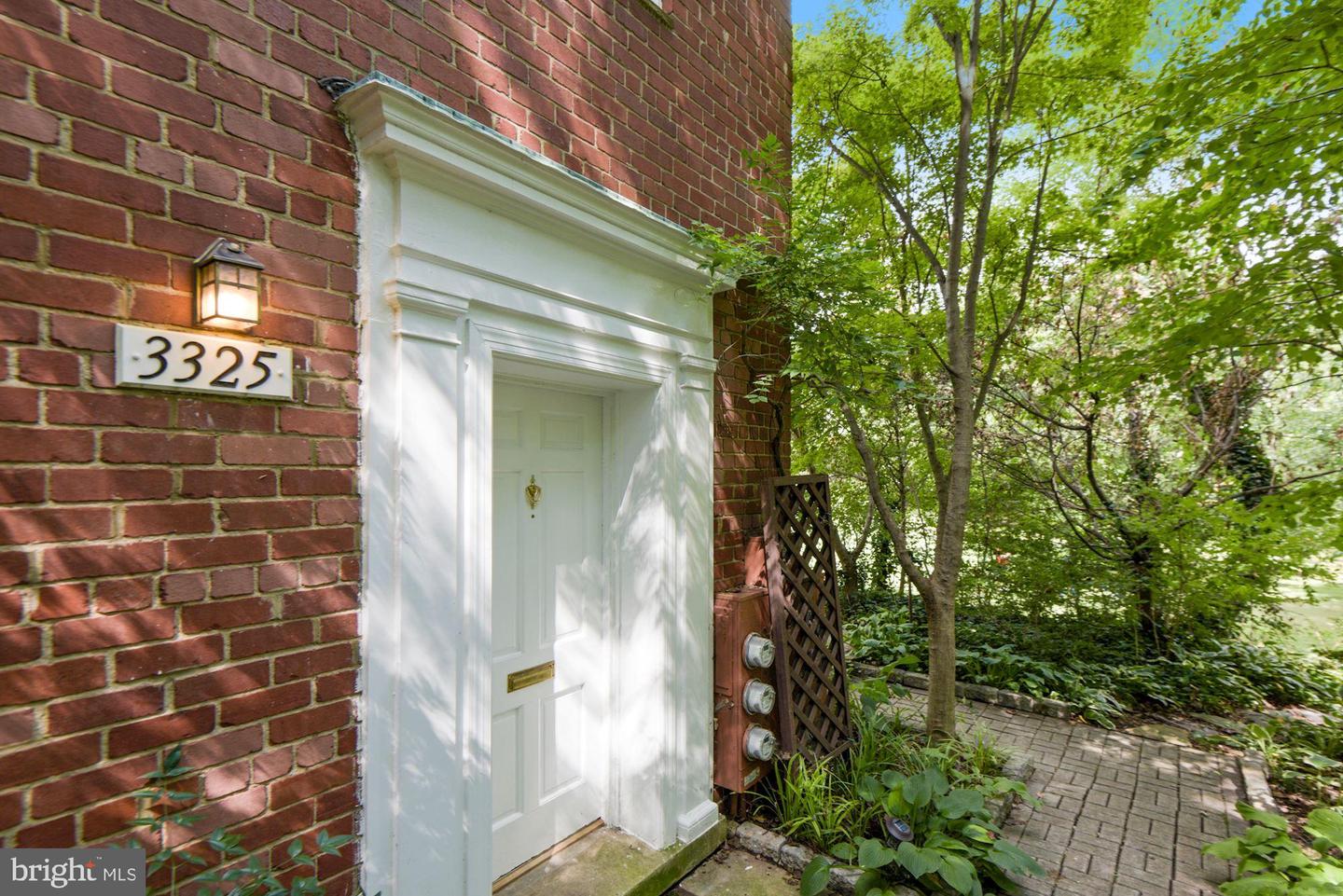 3325 Martha Custis DRIVE