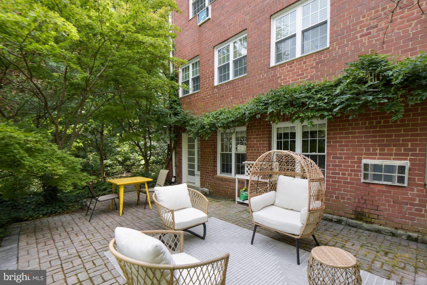 3325 Martha Custis DRIVE