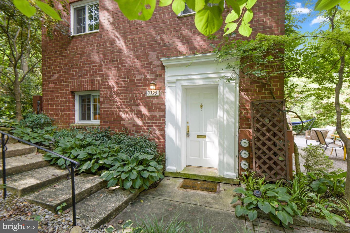 3325 Martha Custis DRIVE
