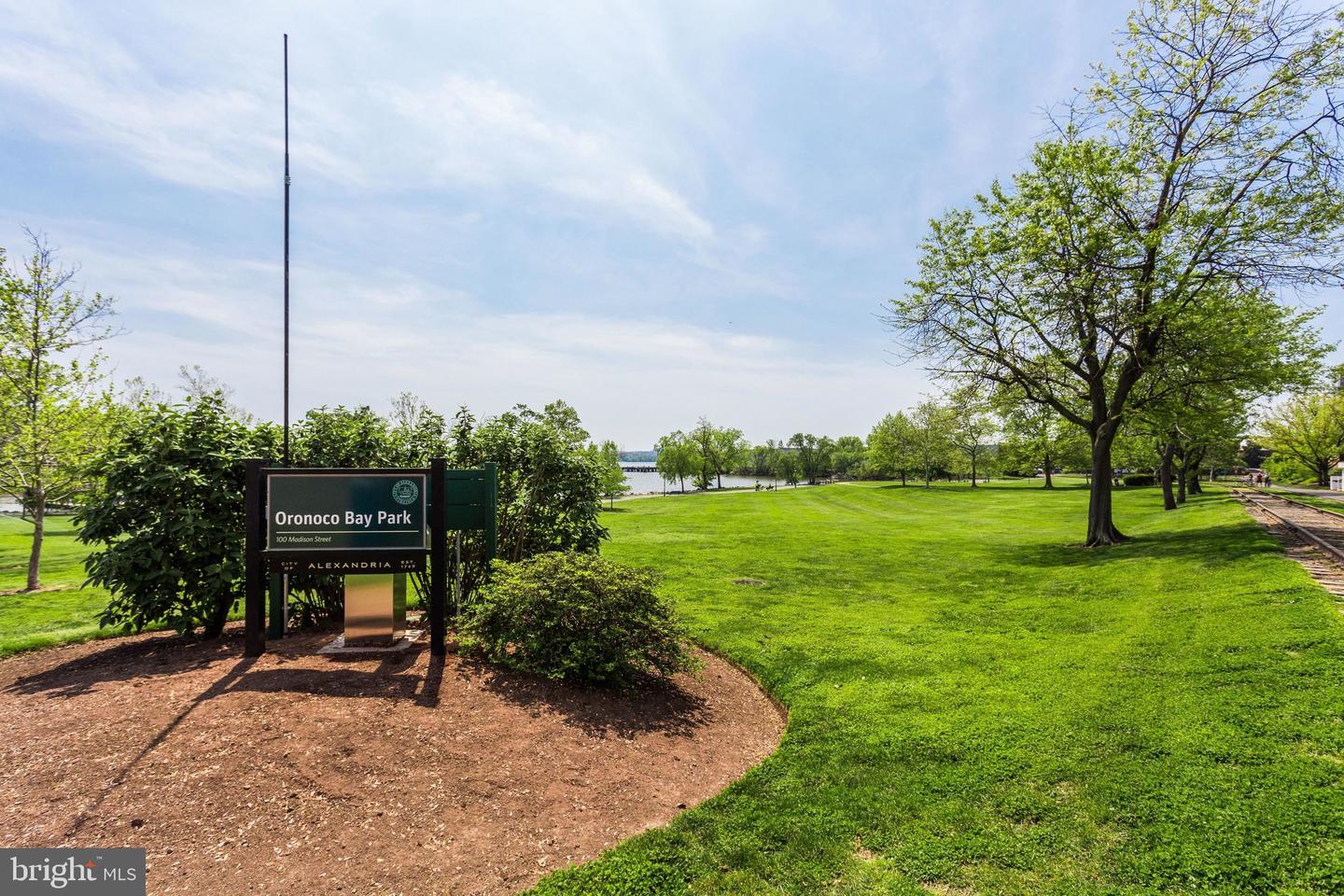 801 N Pitt STREET Unit: 311