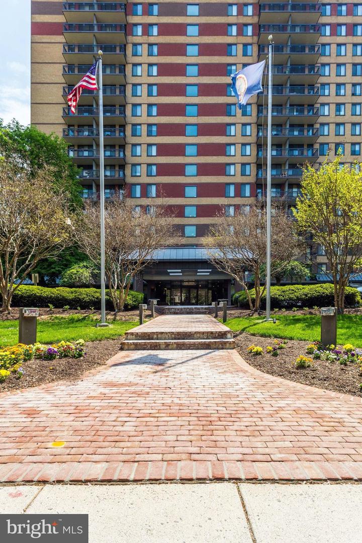 801 N Pitt STREET Unit: 311