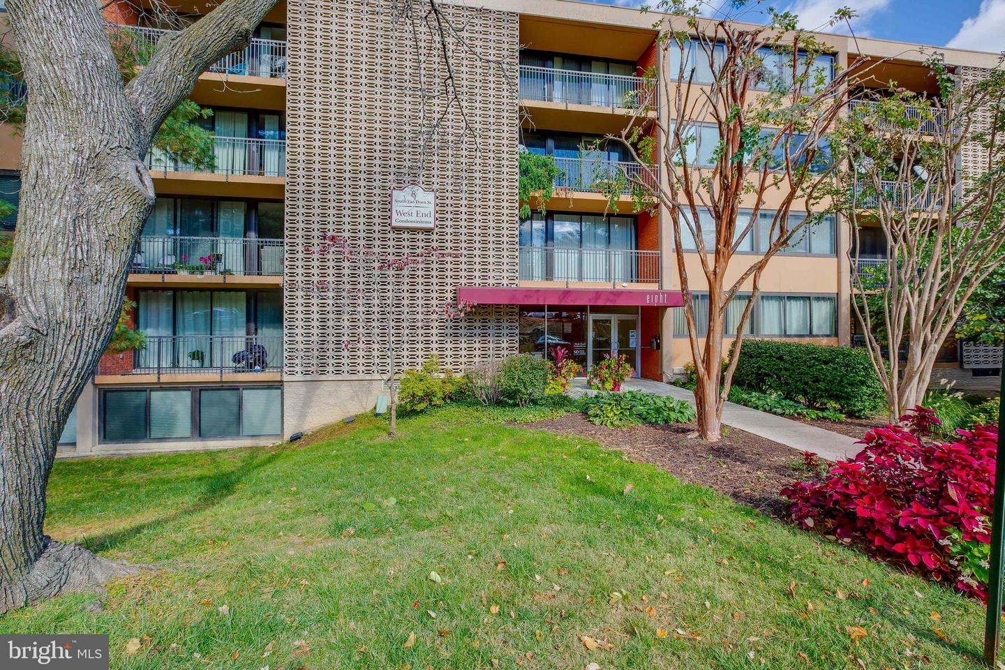 8 S van Dorn STREET Unit: 303