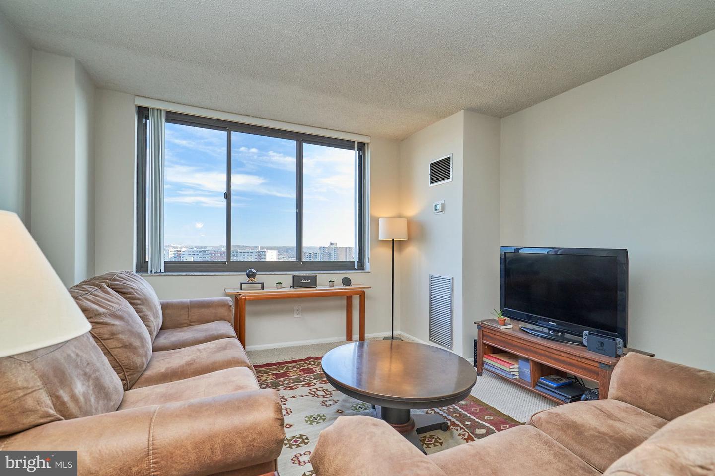5500 Holmes Run PARKWAY Unit: 1513