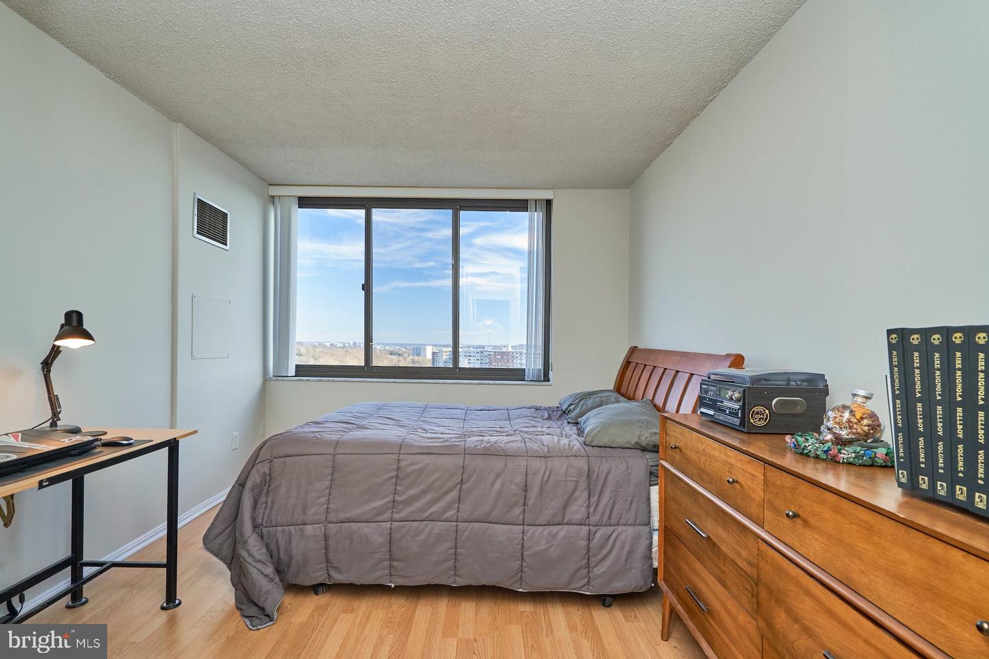 5500 Holmes Run PARKWAY Unit: 1513