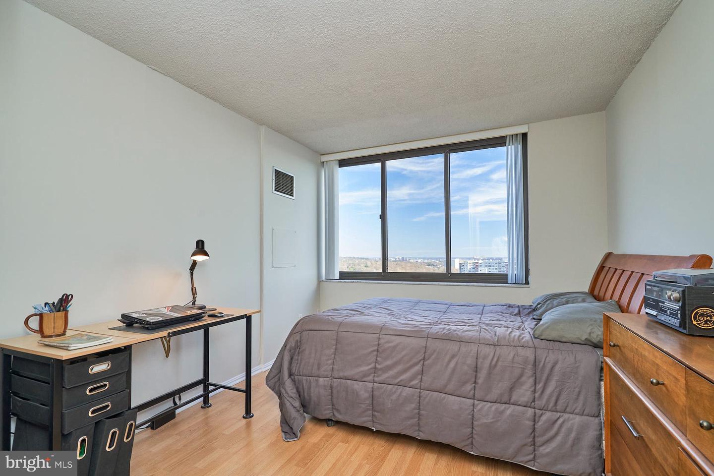 5500 Holmes Run PARKWAY Unit: 1513