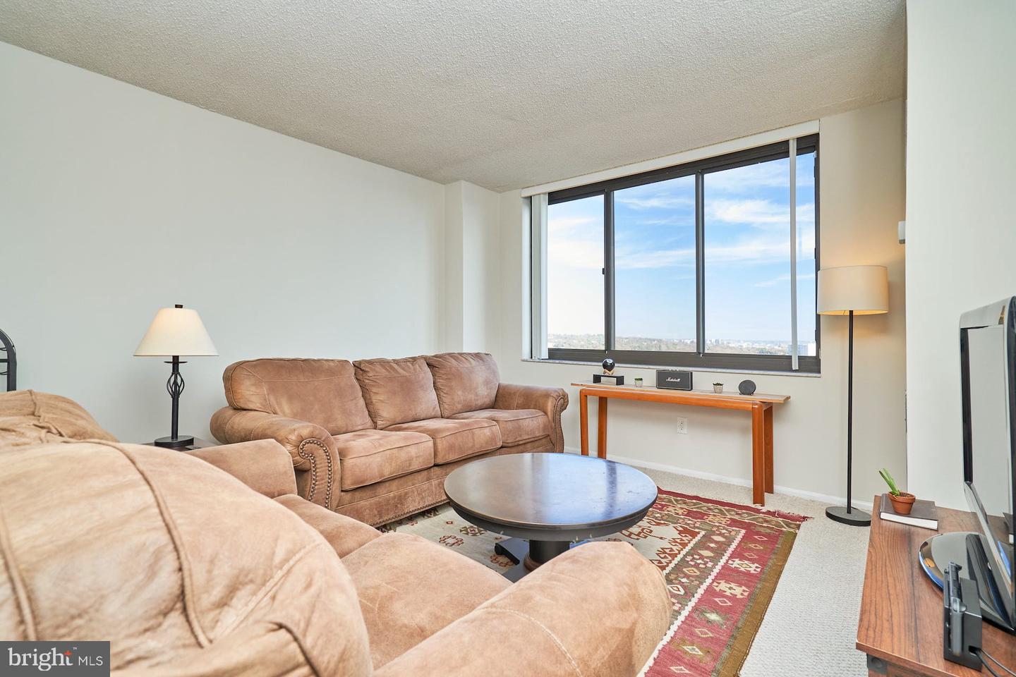 5500 Holmes Run PARKWAY Unit: 1513