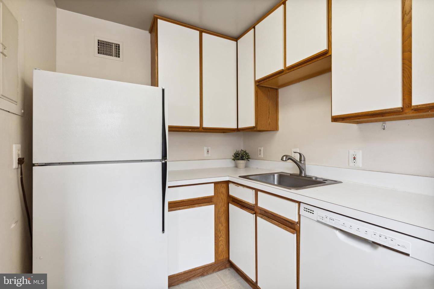 702 S Fayette STREET Unit: 13