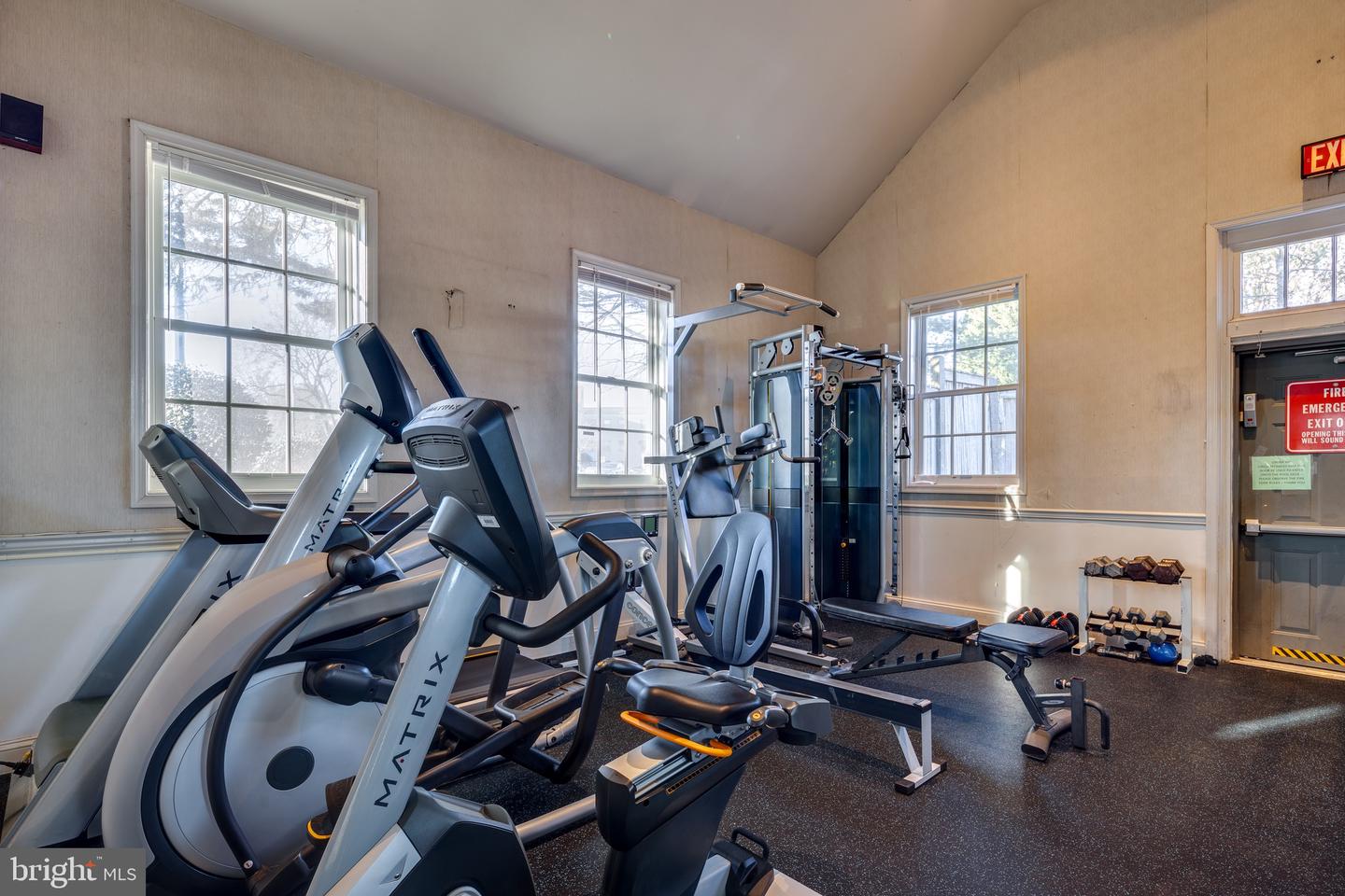 1630 W Abingdon DRIVE Unit: 101