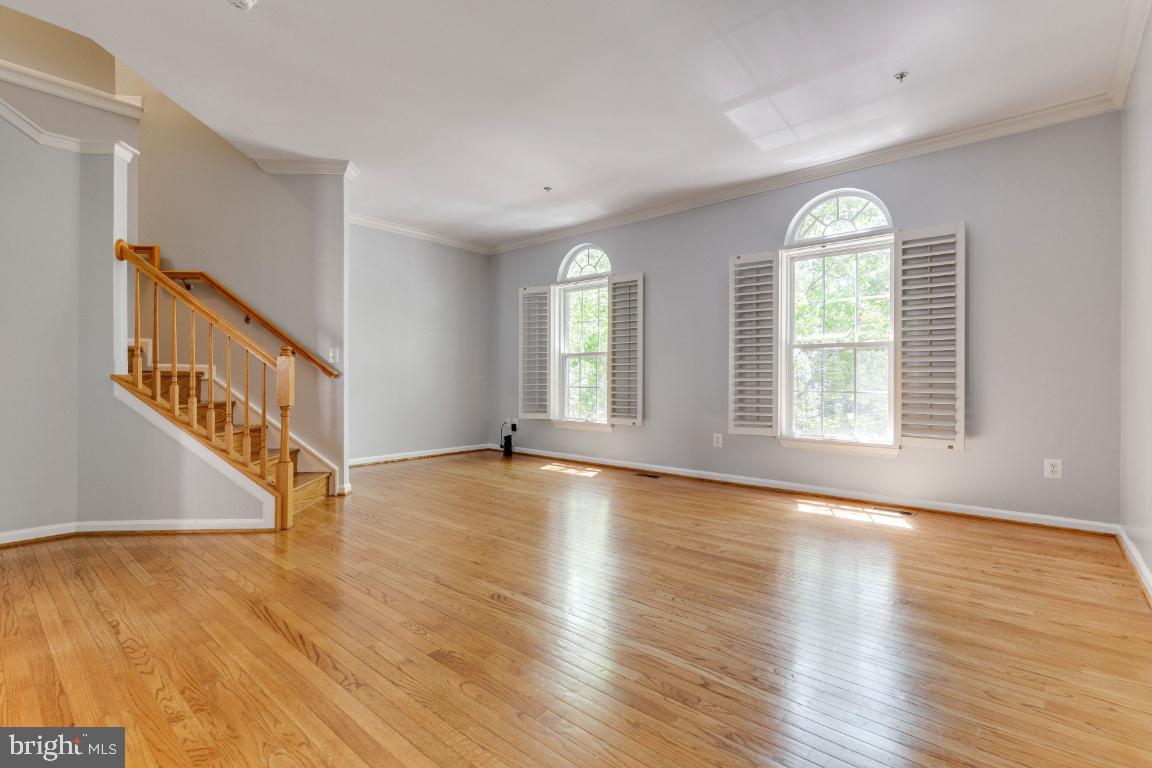 5014 Grimm DRIVE