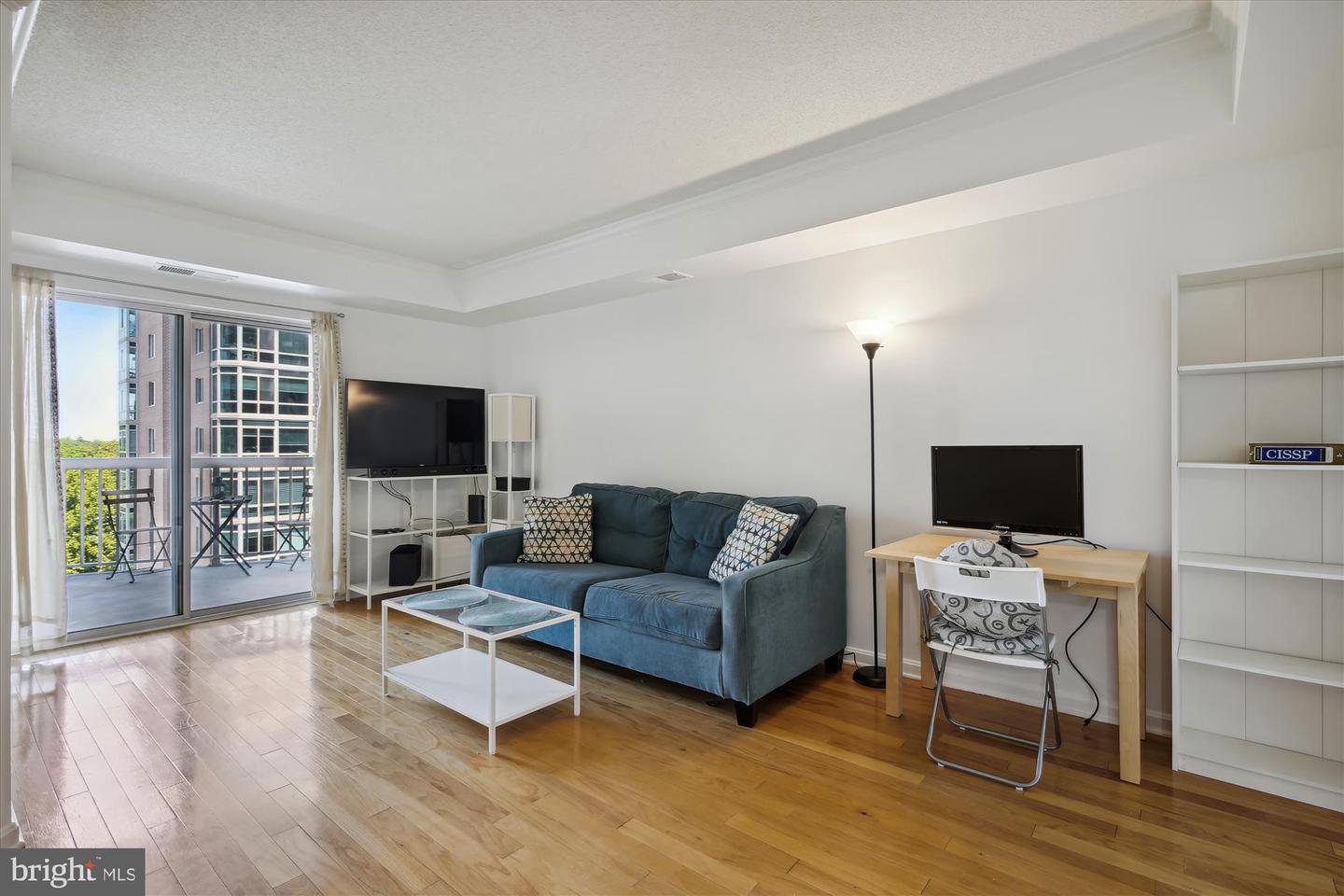 3101 N Hampton DRIVE Unit: 915