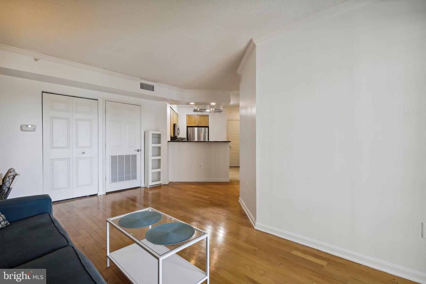 3101 N Hampton DRIVE Unit: 915