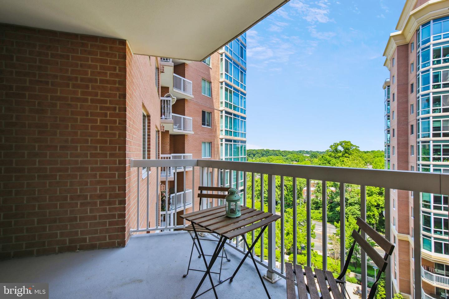 3101 N Hampton DRIVE Unit: 915