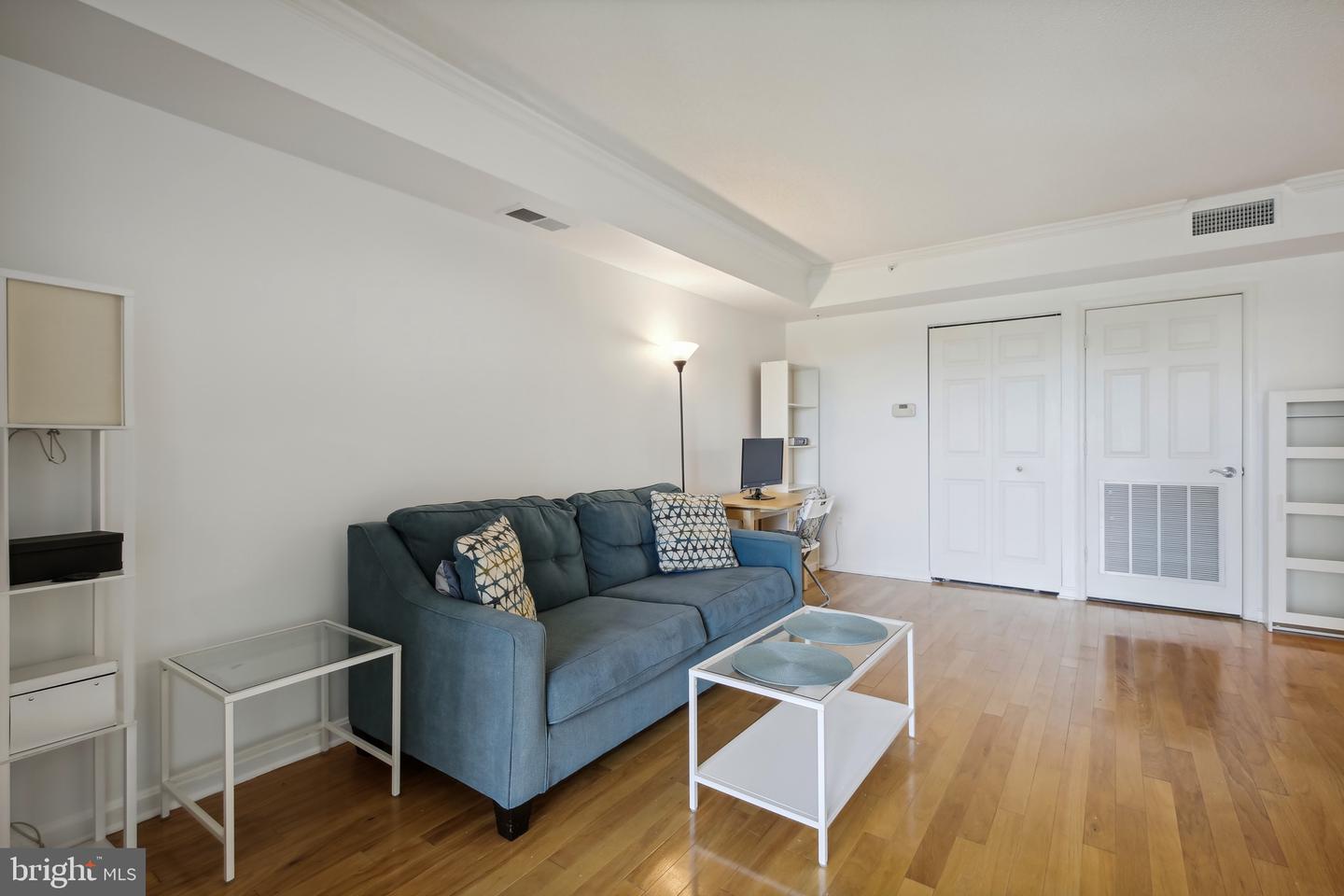 3101 N Hampton DRIVE Unit: 915