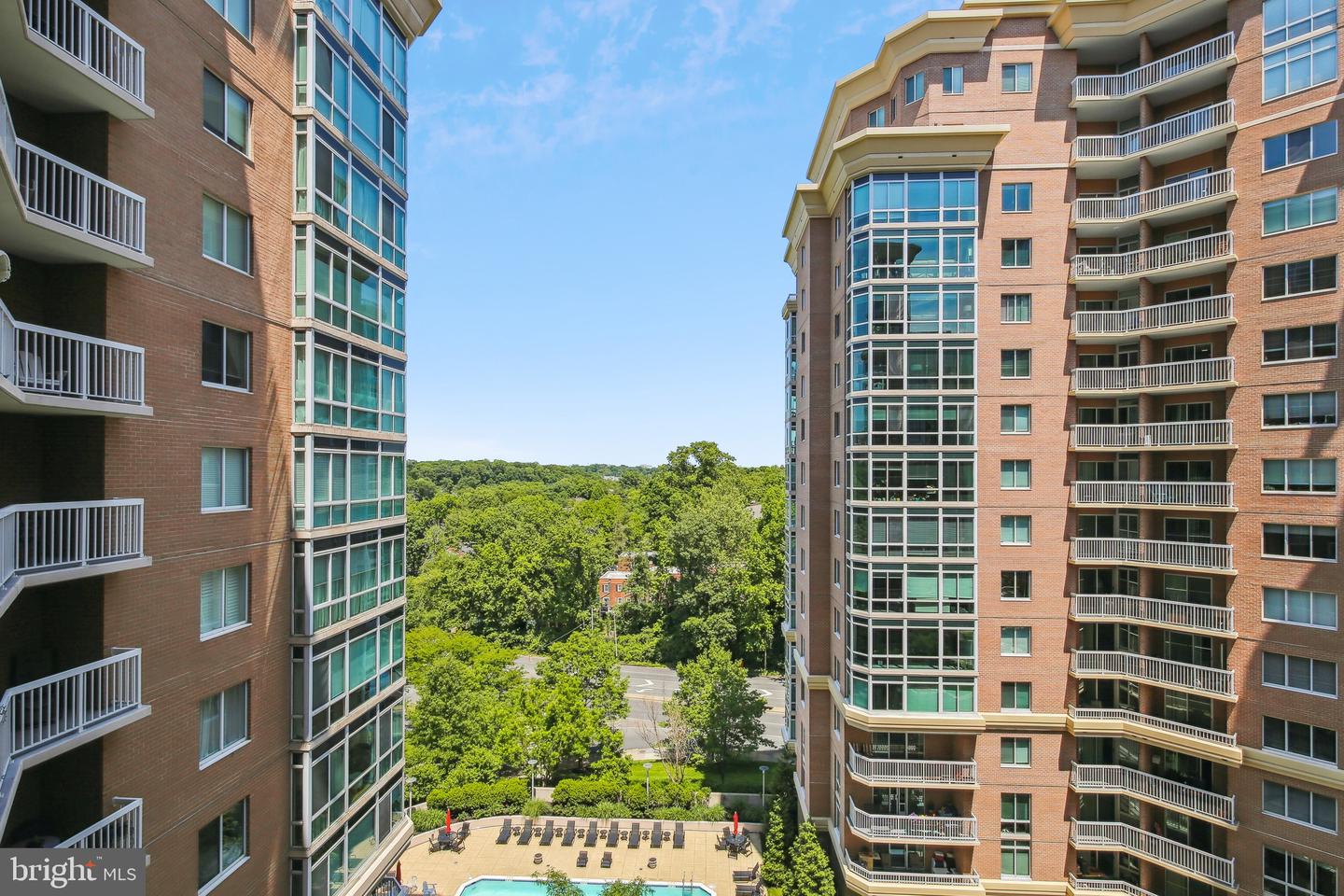 3101 N Hampton DRIVE Unit: 915