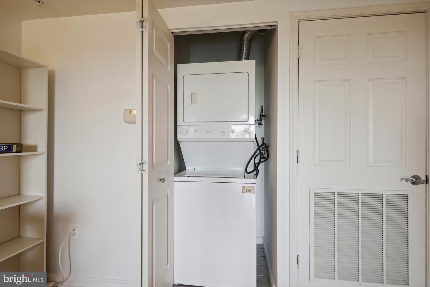3101 N Hampton DRIVE Unit: 915