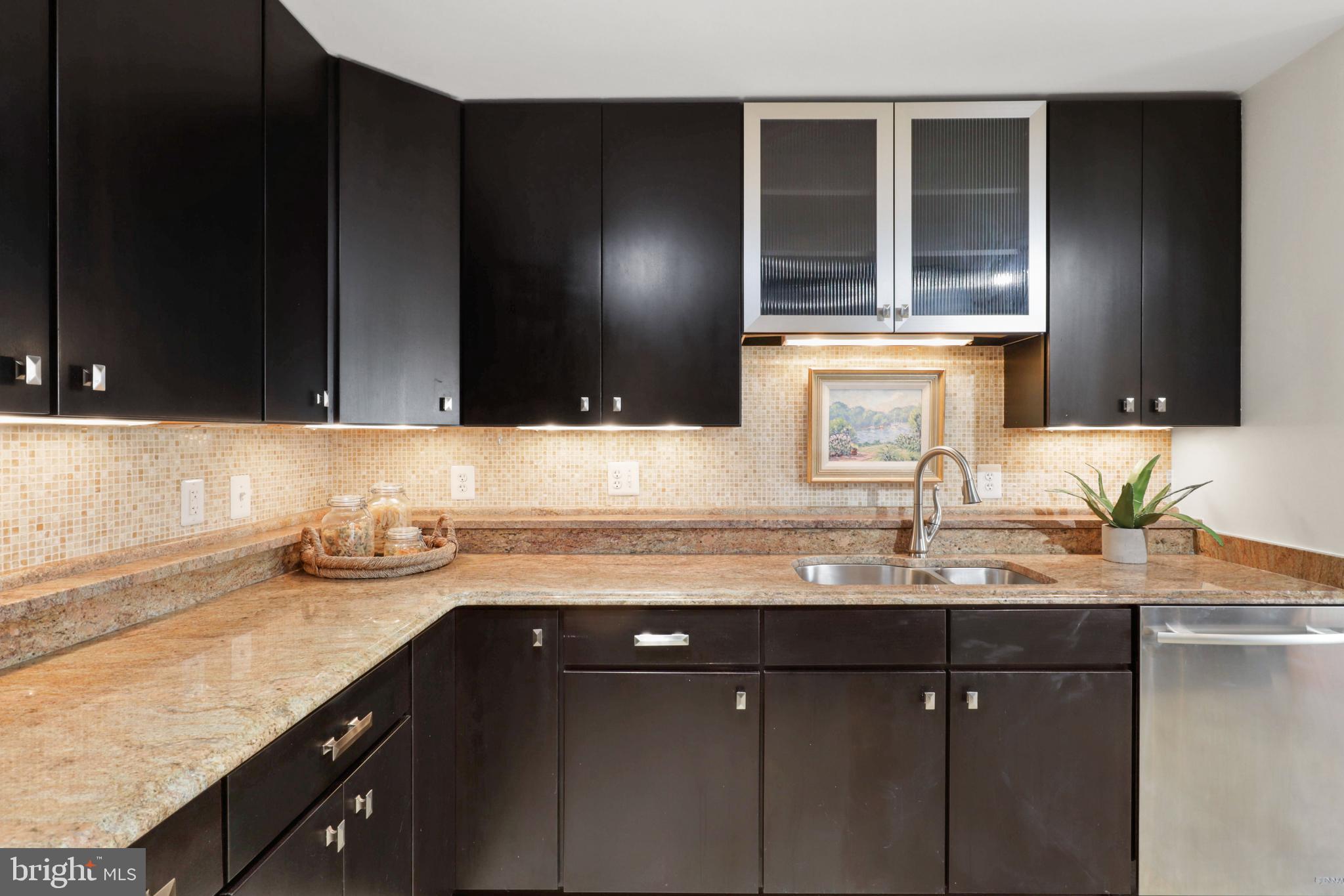 1250 S Washington STREET Unit: 408