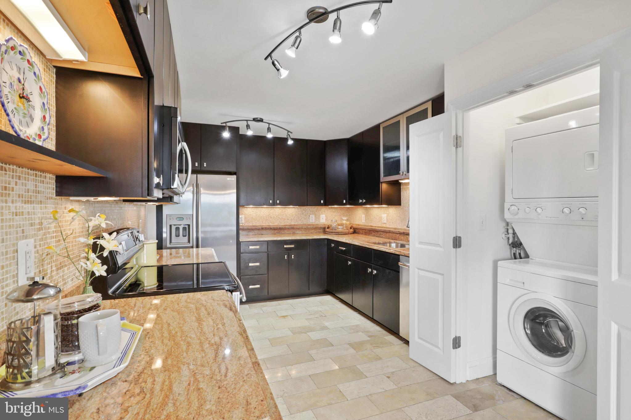 1250 S Washington STREET Unit: 408