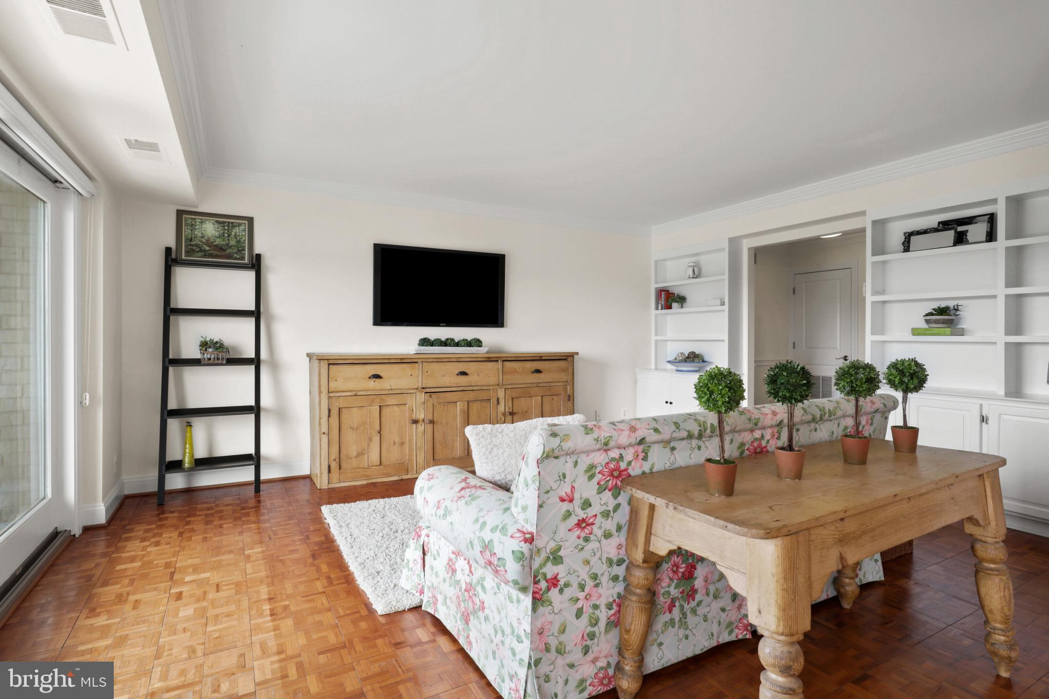 1250 S Washington STREET Unit: 408
