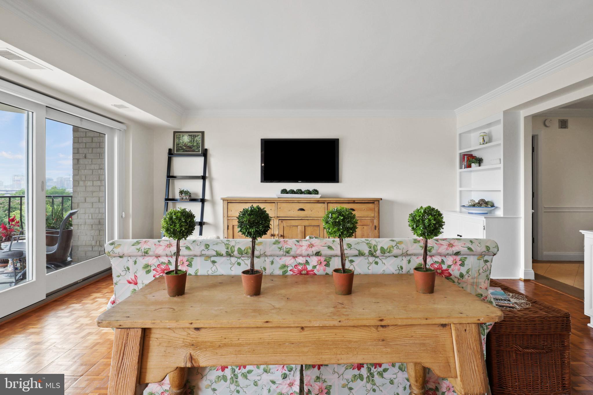 1250 S Washington STREET Unit: 408