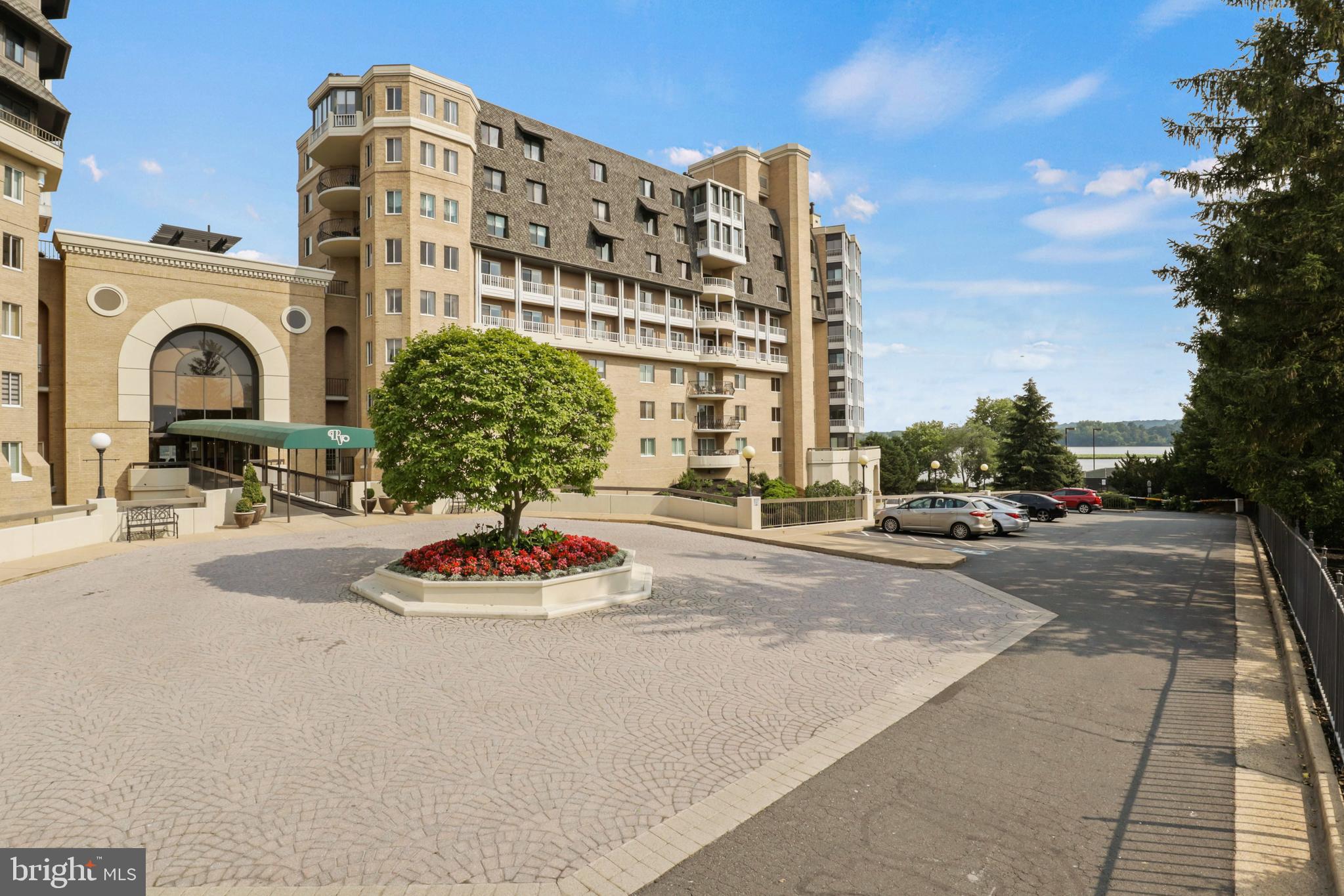 1250 S Washington STREET Unit: 408