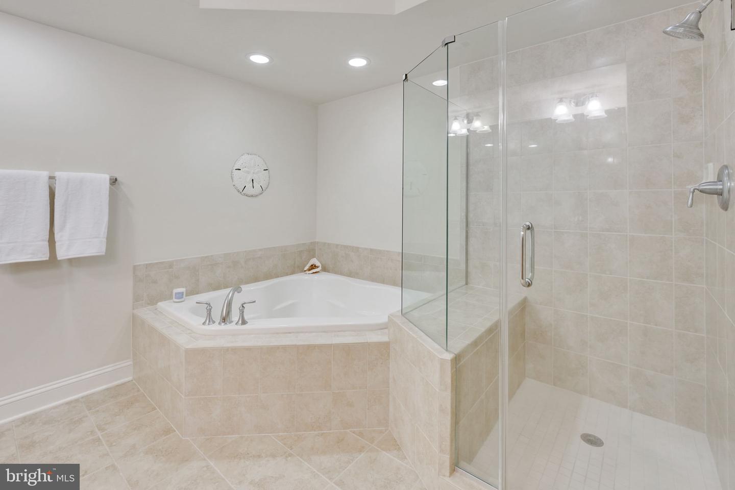 320 S West STREET Unit: 304