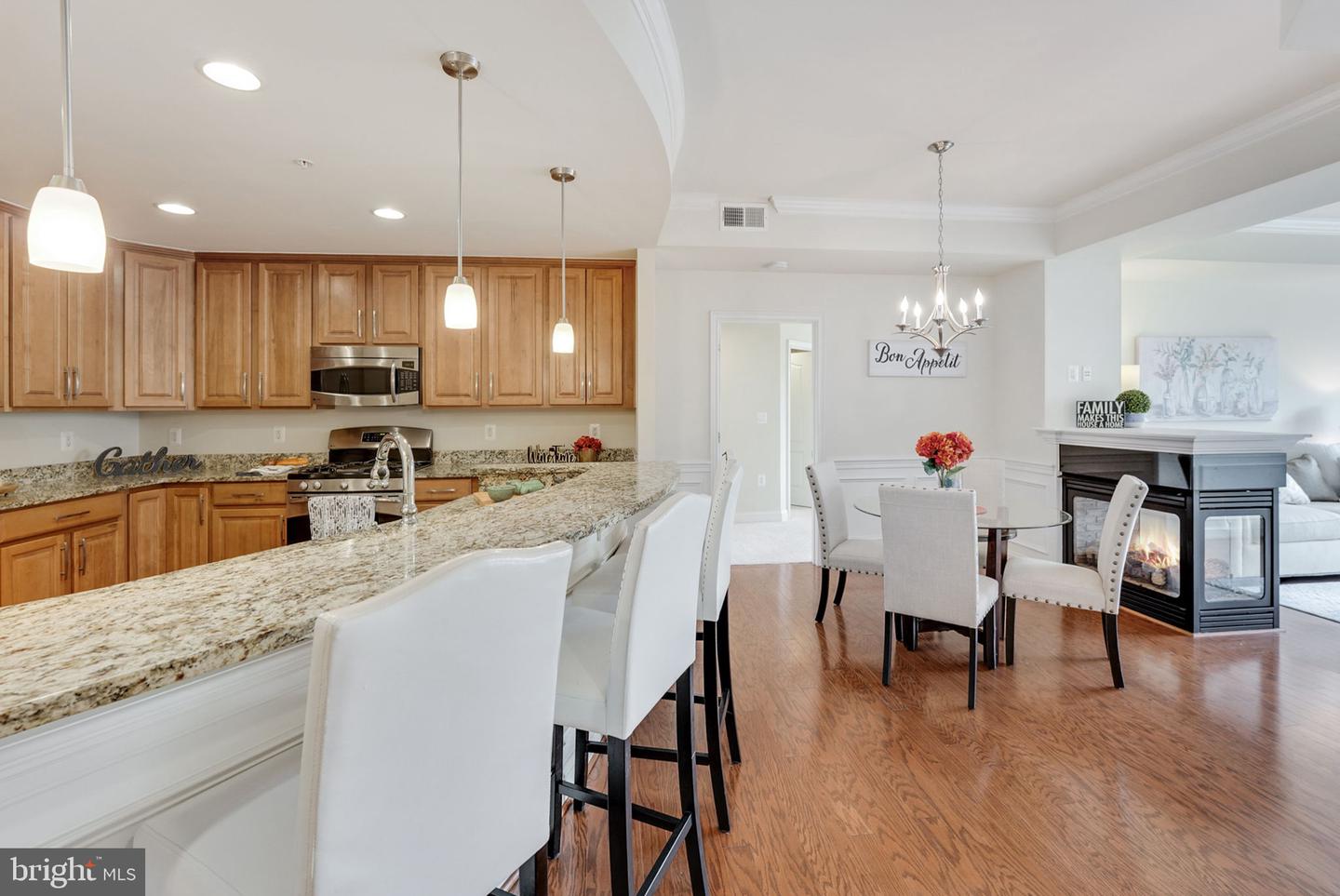 320 S West STREET Unit: 304