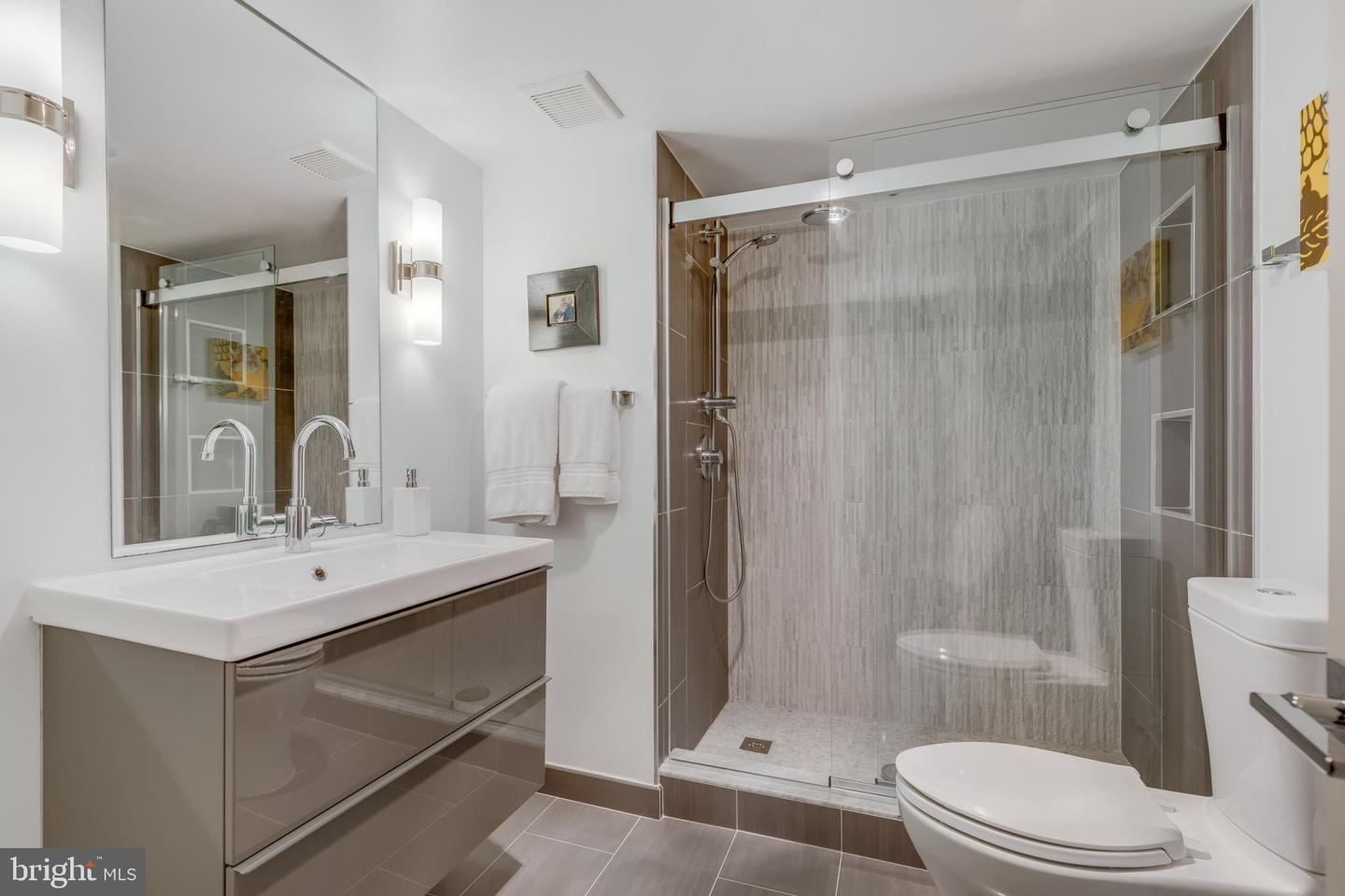 1200 Braddock PLACE Unit: 308