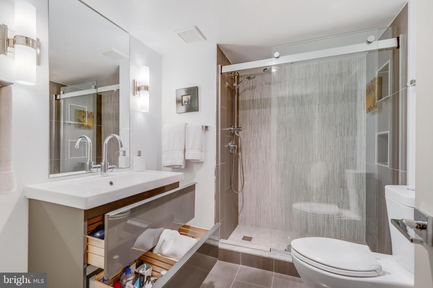 1200 Braddock PLACE Unit: 308