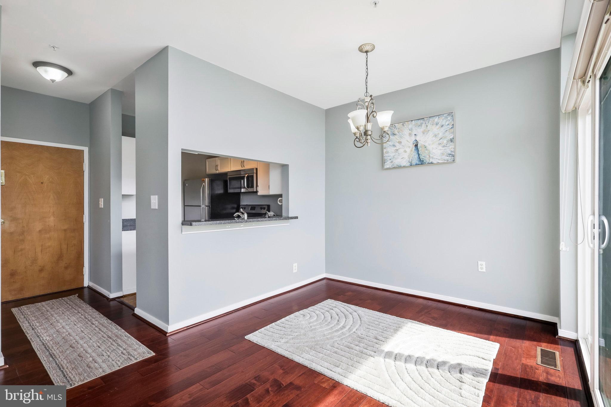 301 S Reynolds STREET Unit: 404