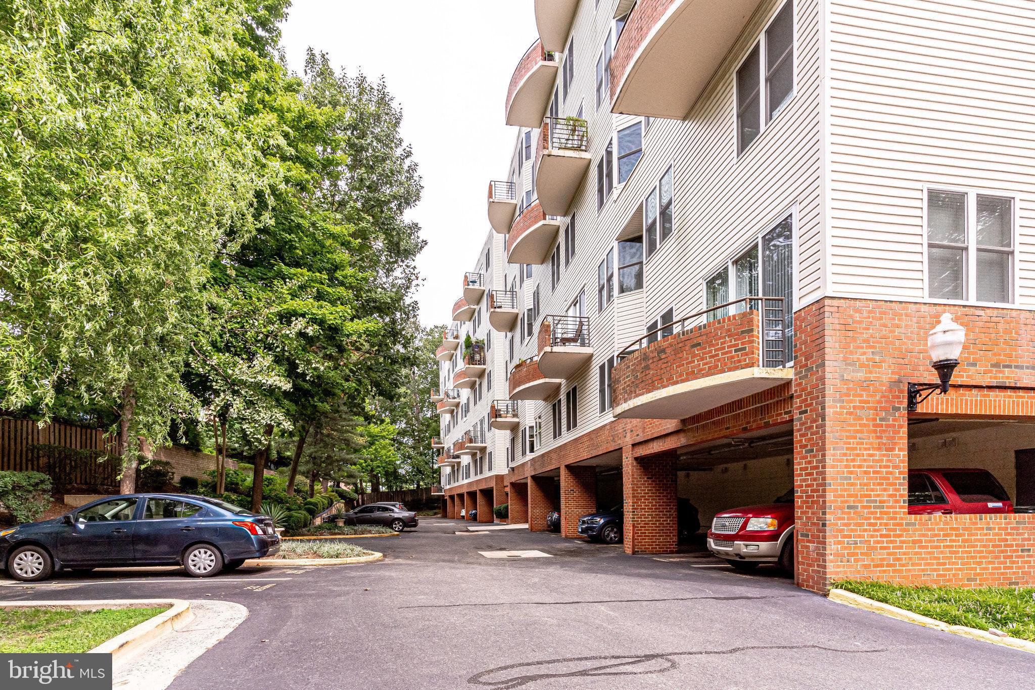 301 S Reynolds STREET Unit: 404