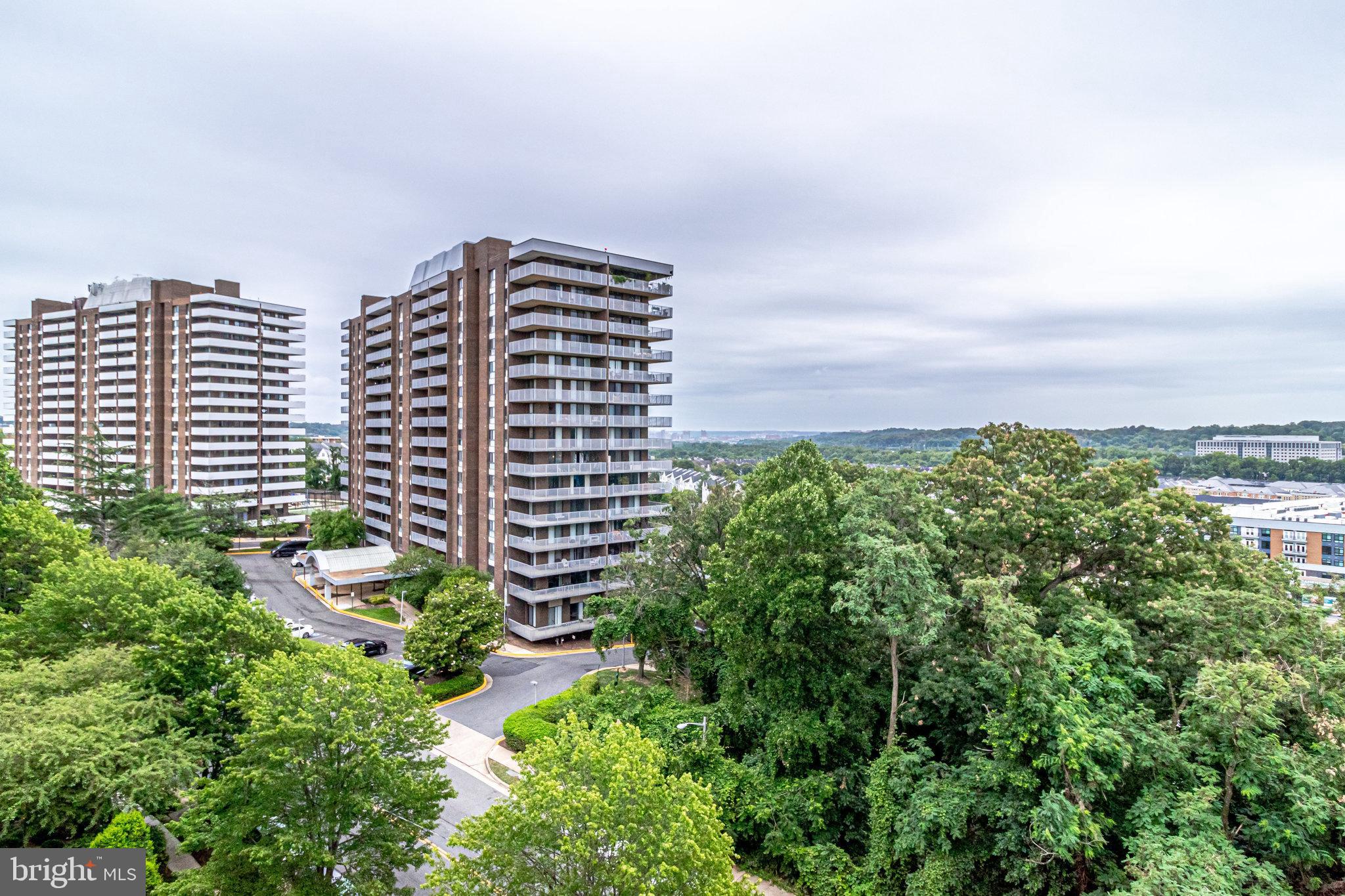 301 S Reynolds STREET Unit: 404