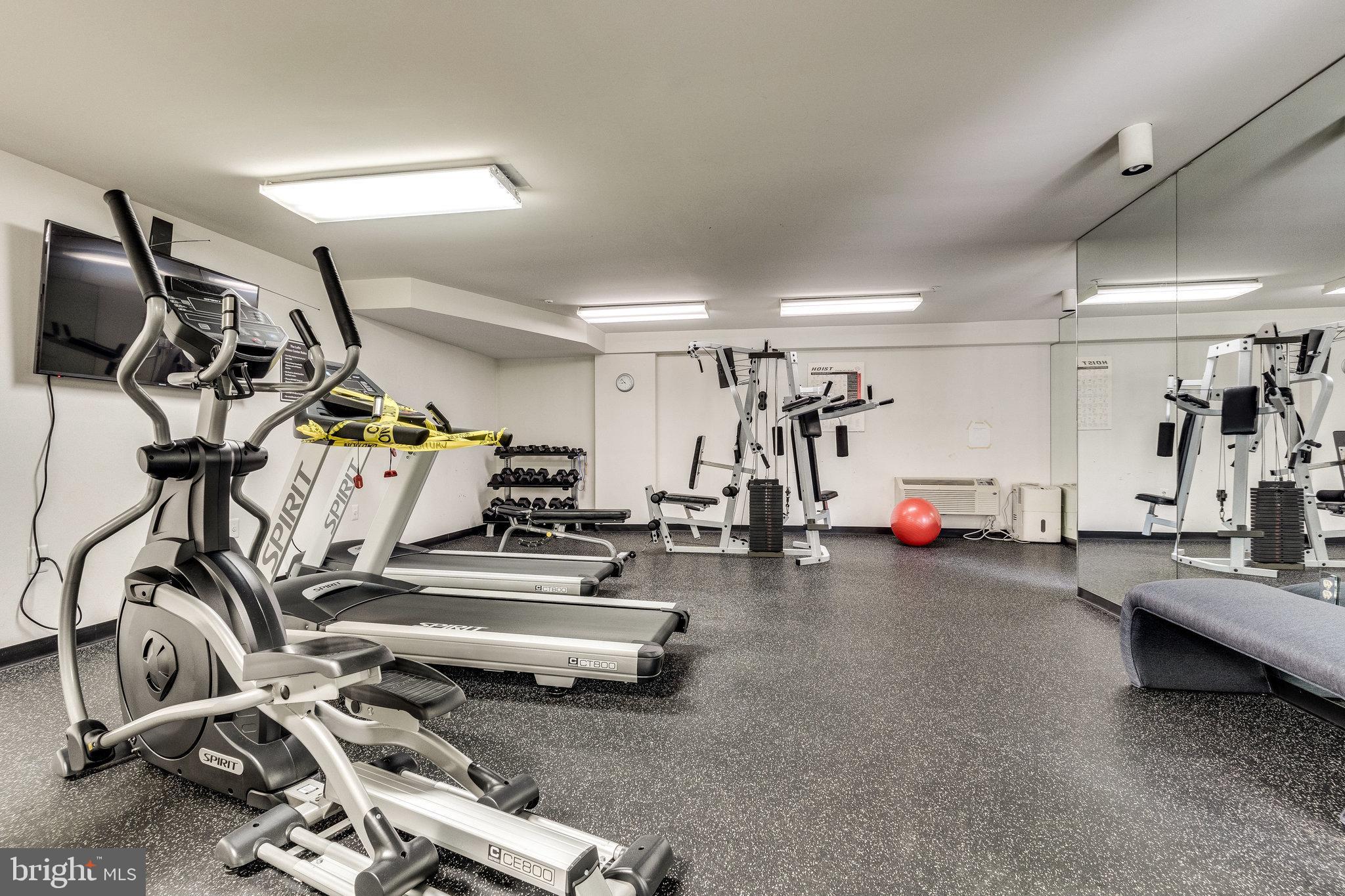 301 S Reynolds STREET Unit: 404