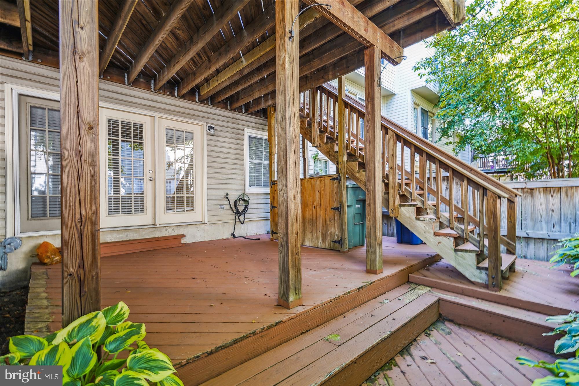 1258 Quaker Hill DRIVE
