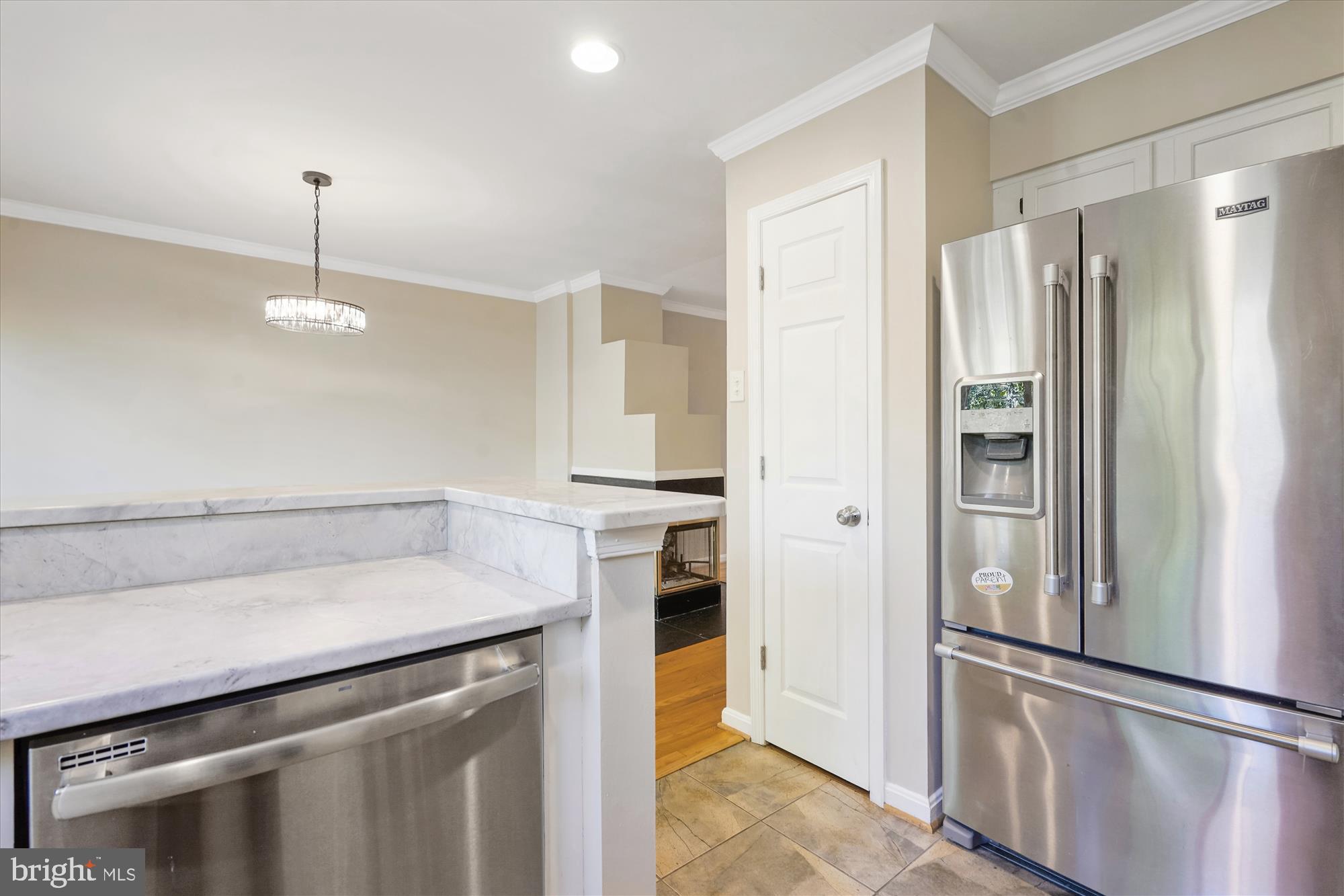 1258 Quaker Hill DRIVE