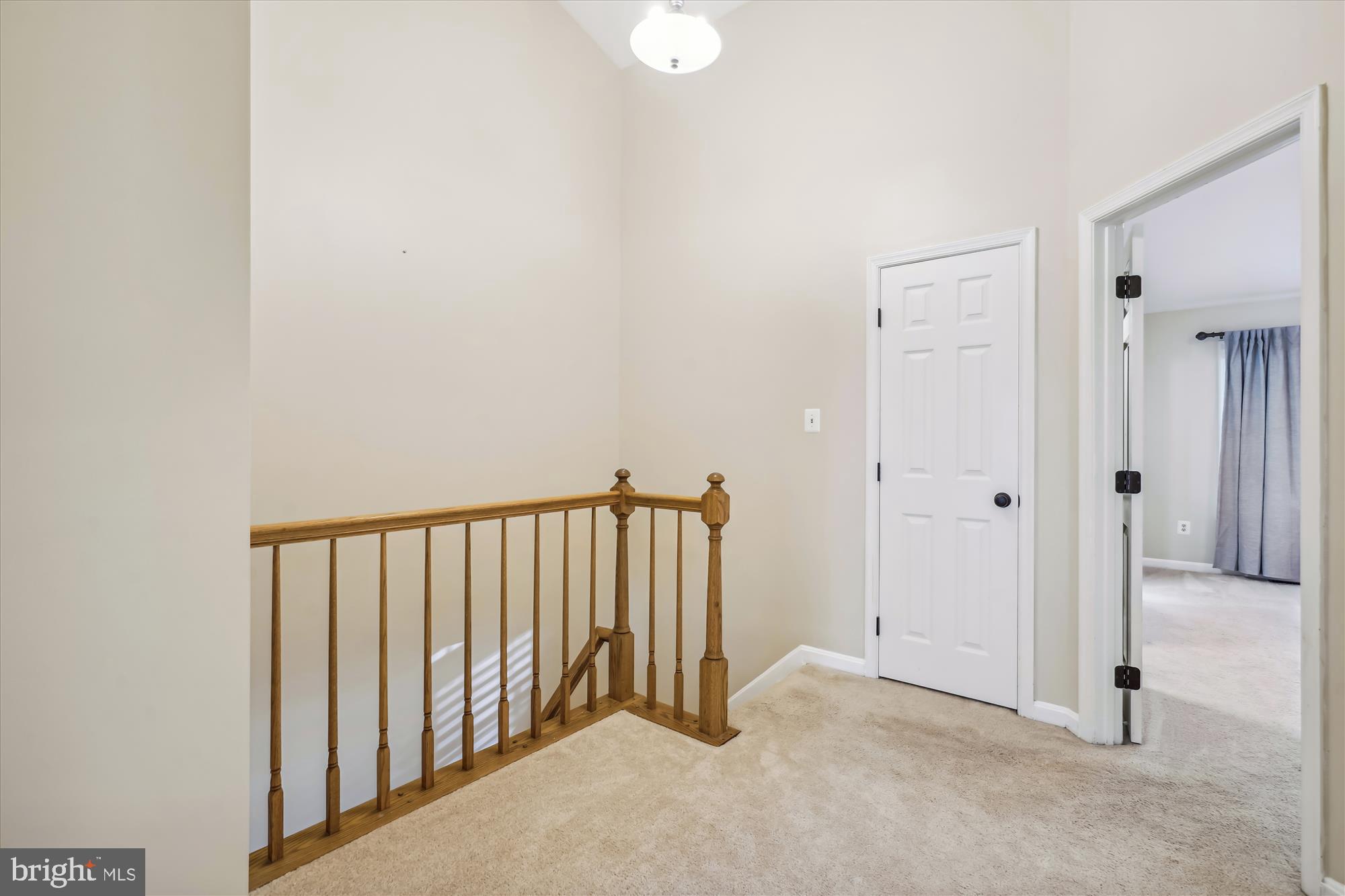 1258 Quaker Hill DRIVE