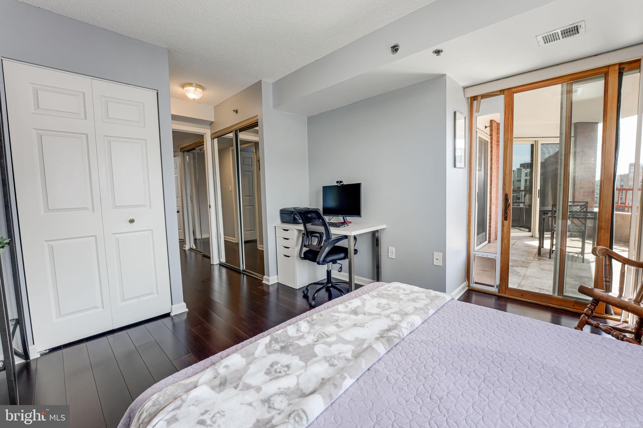2181 Jamieson AVENUE Unit: 1501