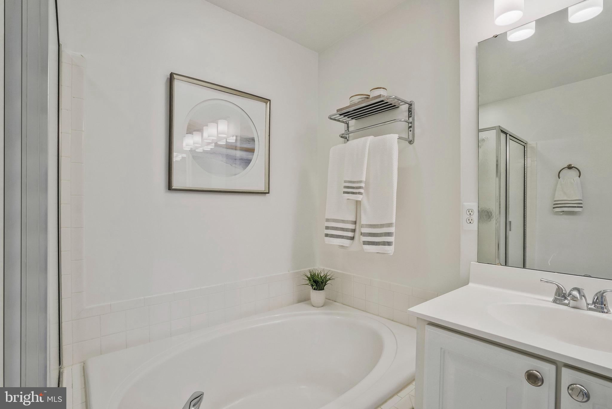 736 Catts Tavern DRIVE