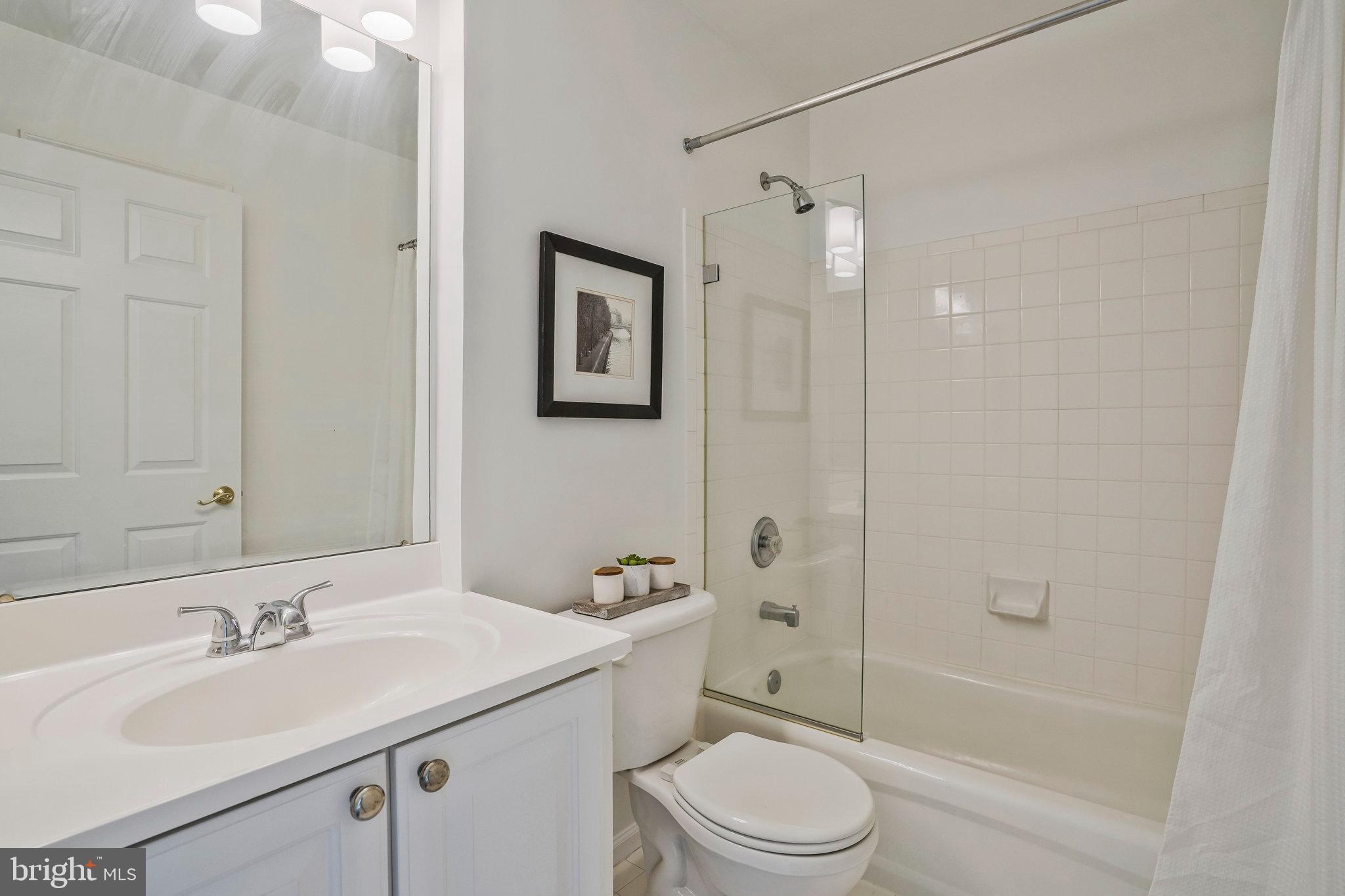 736 Catts Tavern DRIVE