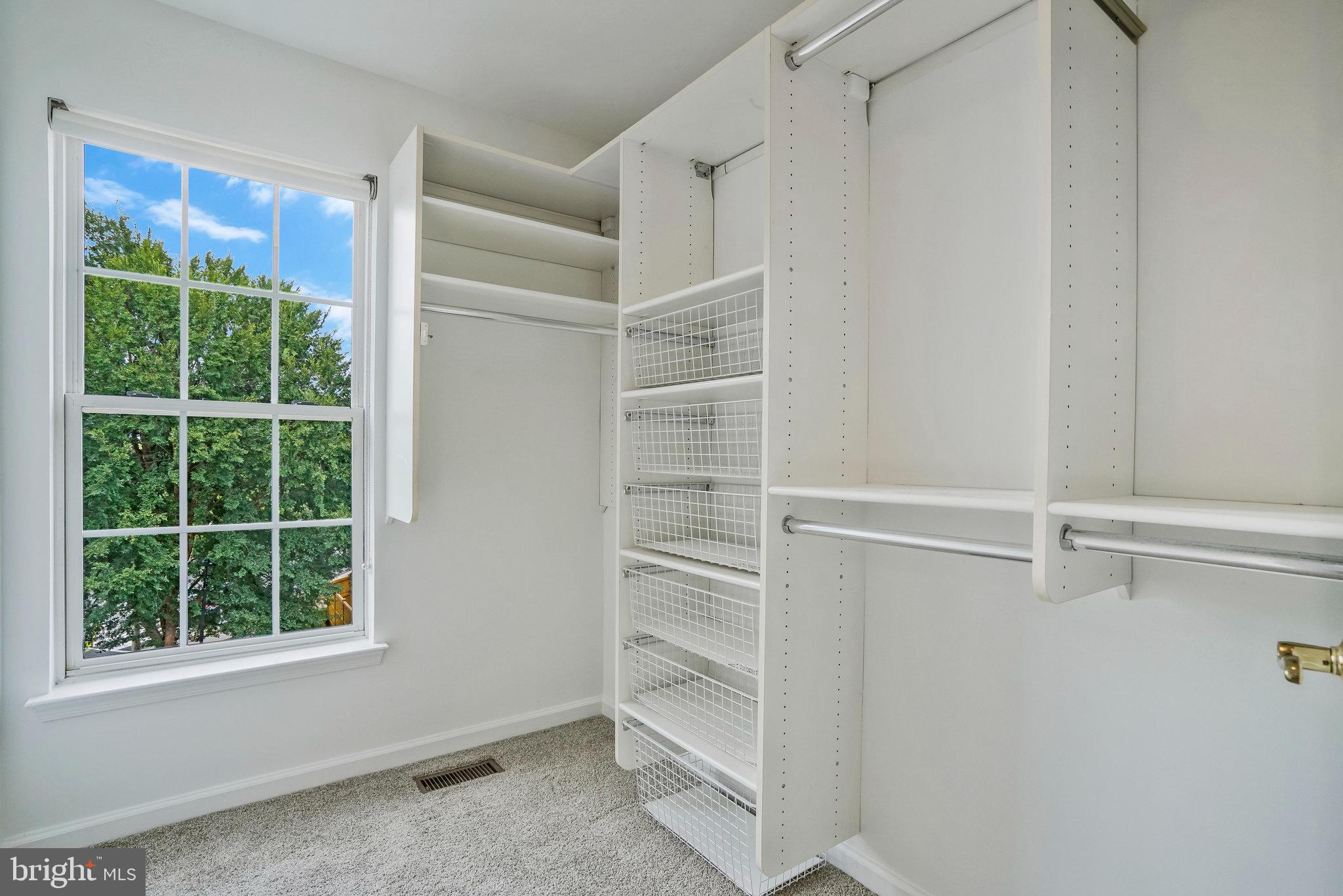 736 Catts Tavern DRIVE
