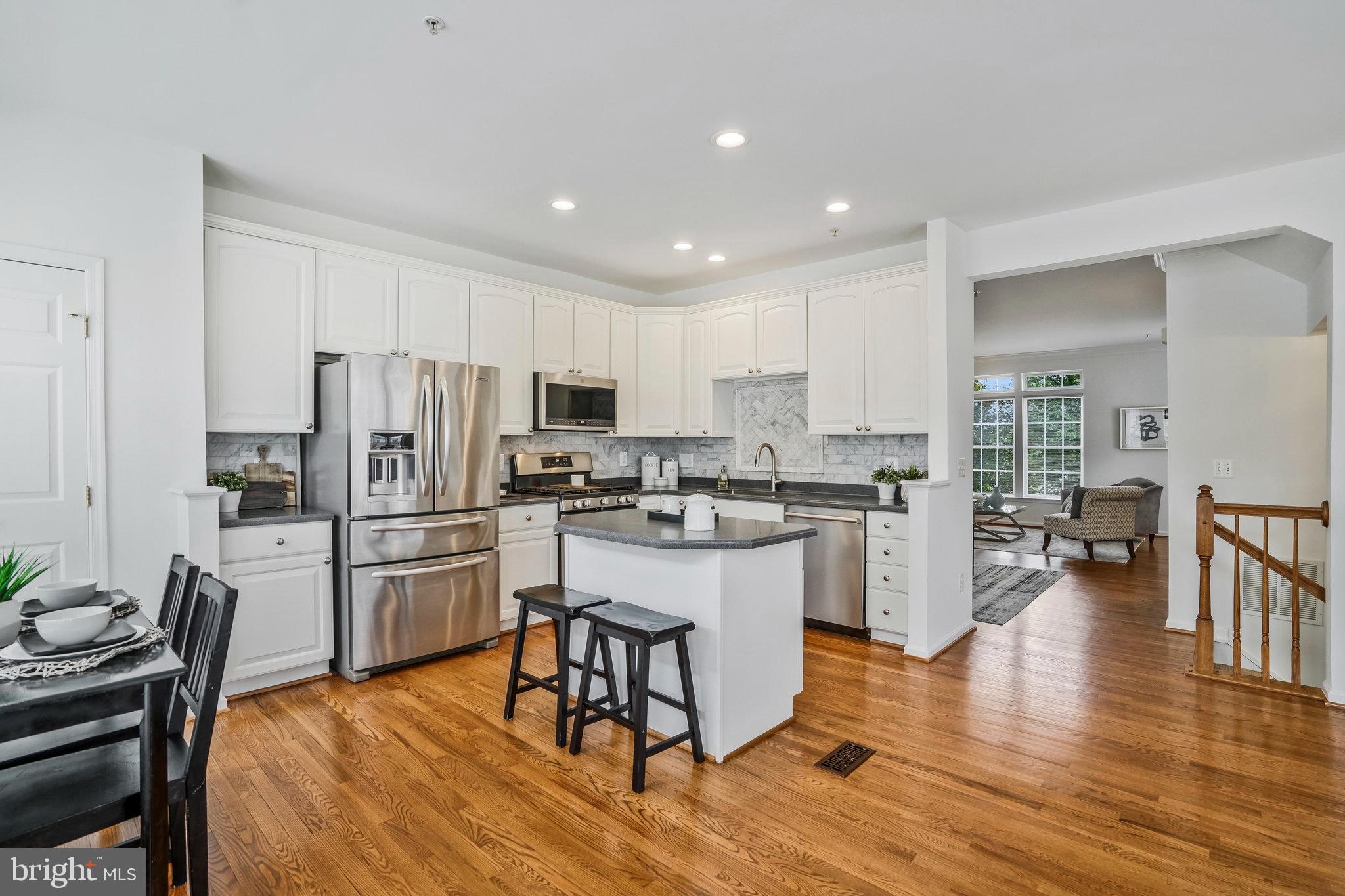 736 Catts Tavern DRIVE