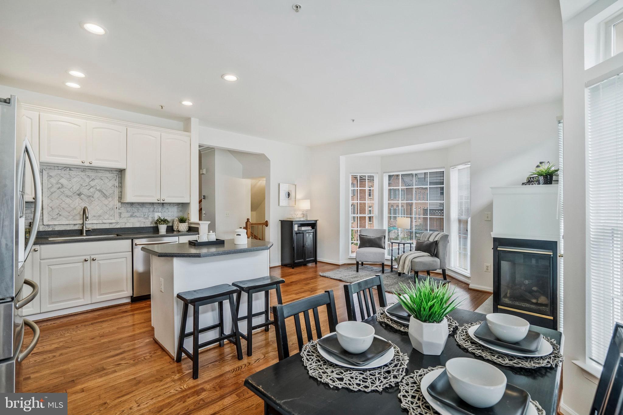 736 Catts Tavern DRIVE